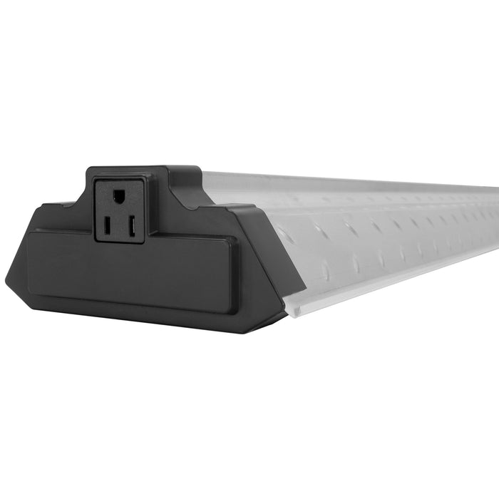 Champion Electronics 4ft LED Shop Light 10,000 Lumen with Motion Sensor, Steel Tread Plate - new