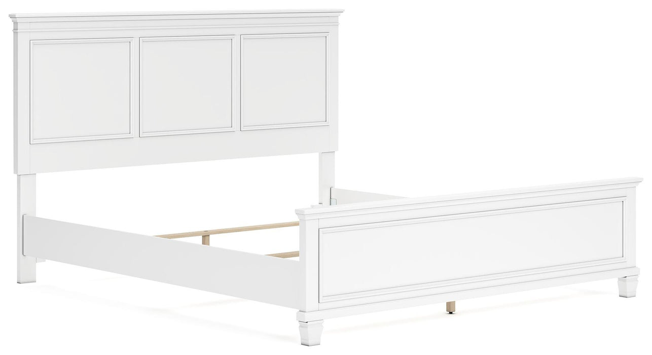 Fortman White Fortman California King Panel Bed