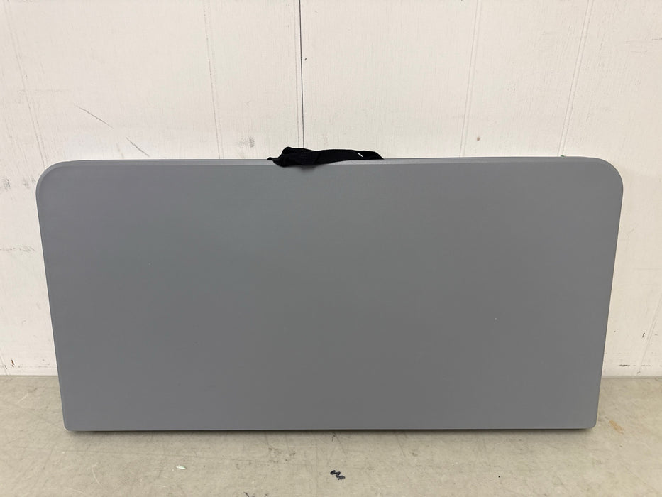 Mainstays 5 Piece Resin Card Folding Table and Four Folding Chairs Set, Gray - new