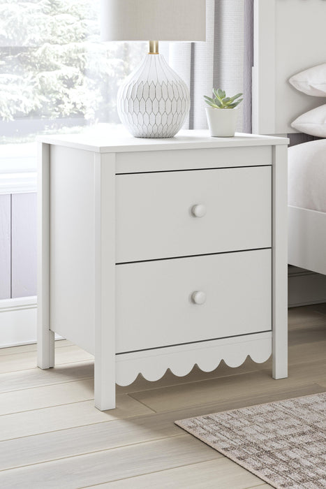 Hallityn White Two Drawer Night Stand