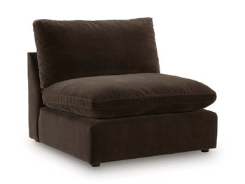 Maxton Heights Bittersweet Living Room Collection
