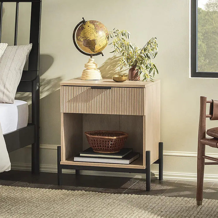 Walker Edison - Modern Reeded-Front 1-Drawer Nightstand - Coastal Oak - new