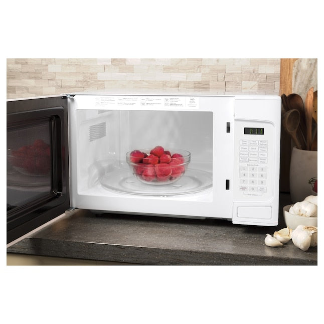 GE 1.1-cu ft 950 -Watt Countertop Microwave ( White ) - new