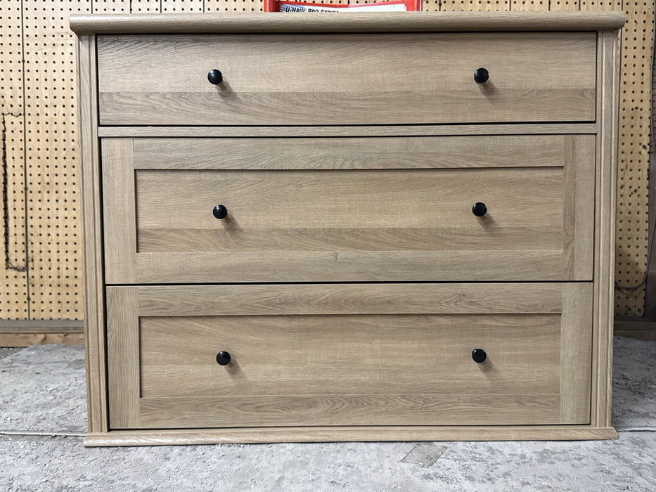 Oak Bedroom Dresser with 3 Drawers, Mid Century Modern Wooden Closet Storage Organizer, Small Dressers Suitable for Living Room, Nursery, and Hallway - new