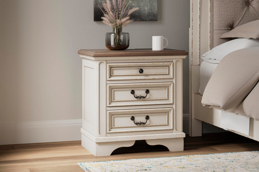 Realyn Two-tone Bedroom Furniture Pieces