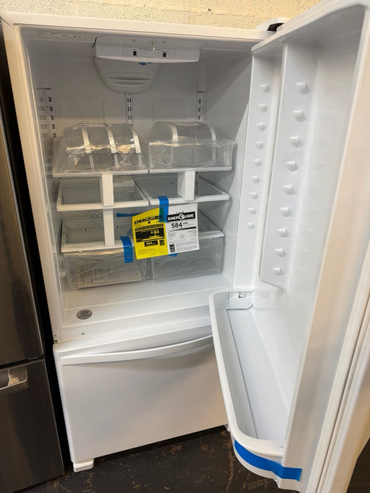 Whirlpool - 22 Cu. Ft. Bottom-Freezer Refrigerator with SpillGuard Glass Shelves - White - display_model