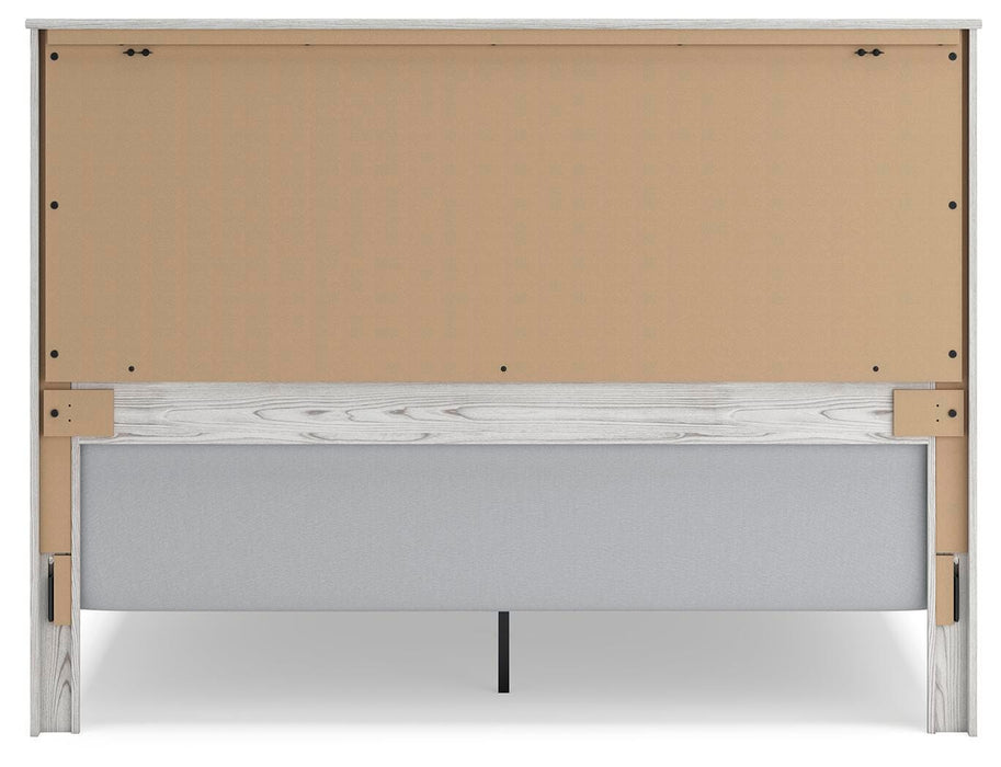 Gerridan White/Gray Gerridan King Panel Bed
