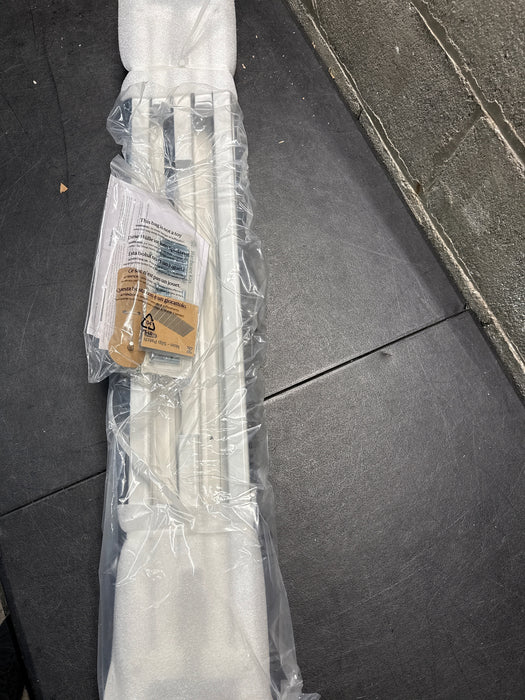 Zinus 7" Compack® Metal Bed Frame, White, Twin - new