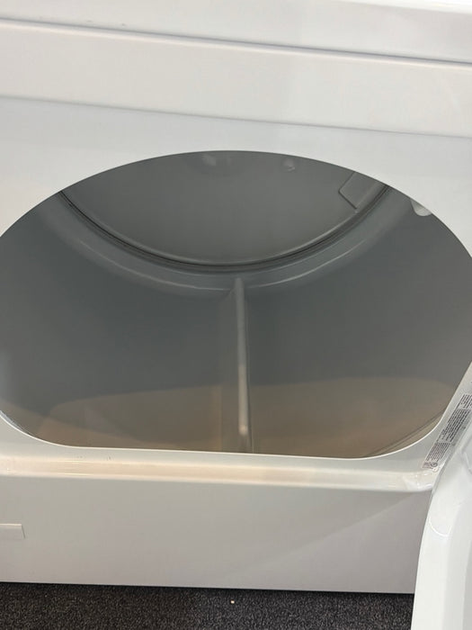 Amana 6.5 cu.ft. vented Front Load Gas Dryer in White with Wrinkle Prevent Option - used_good