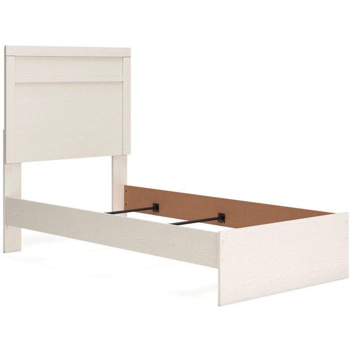 Stelsie White Stelsie Twin Panel Bed