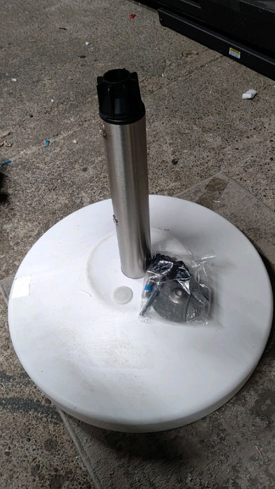 US Weight 80 Pound Free Standing Umbrella Base - new
