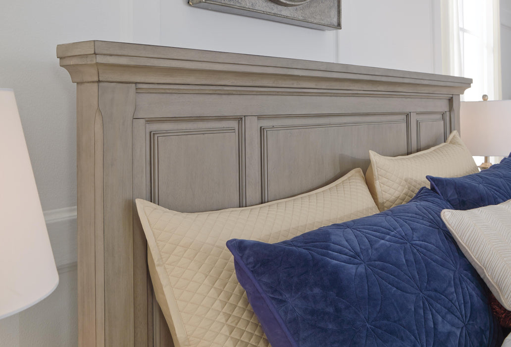 Lettner Light Gray Lettner California King Sleigh Bed with 2 Storage Drawers