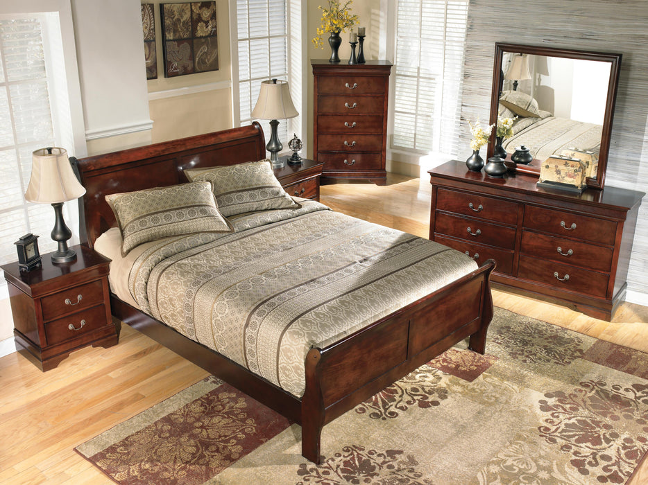 Alisdair Reddish Brown Alisdair King Sleigh Bed