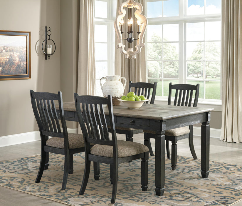 Tyler Creek Black/Gray Tyler Creek Dining Table and 4 Chairs