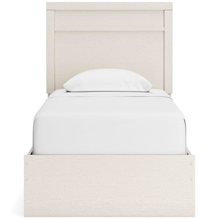 Stelsie White Stelsie Twin Panel Bed