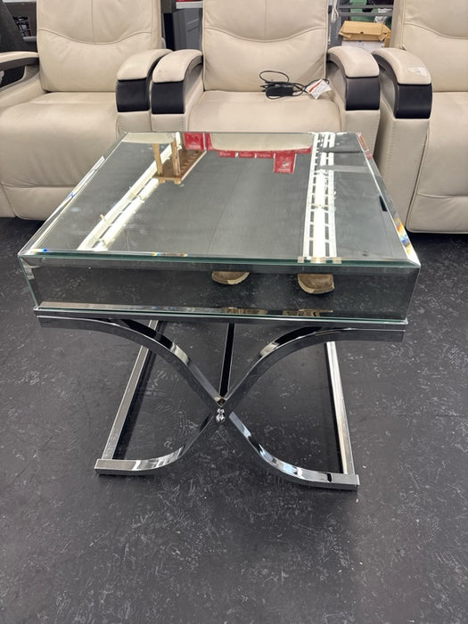 CM4230CRM-E Sundance chrome metal and beveled mirror finish end table - new