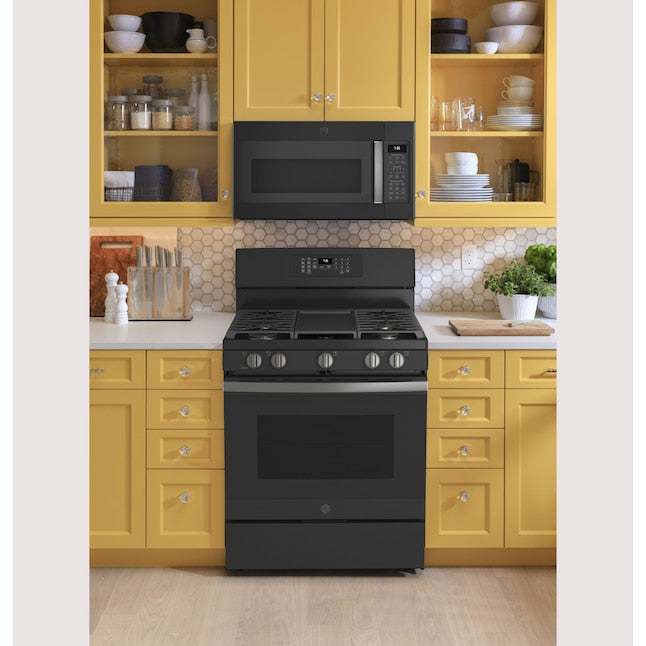 GE 30-in 5 Burners 5-cu ft Self-Cleaning Air Fry Convection Oven Freestanding Gas Range (Black Slate) - new