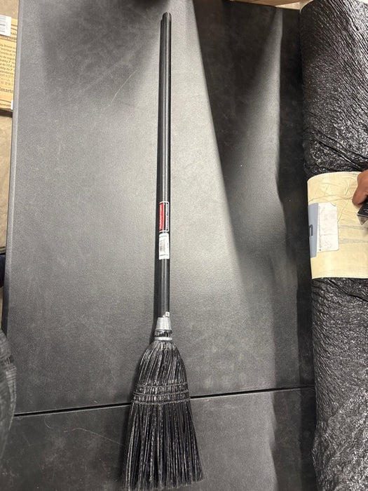 Rubbermaid Commercial Products Executive Series Indoor/Outdoor Lobby Broom, Wood Handle, Black, for Professional/Janitorial Cleaners and Debris Collection for Lobby/Courtyard/Garage/Office/K