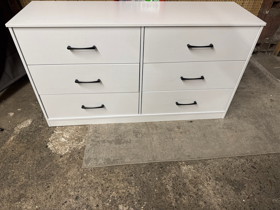 Mainstays Ardent 6 Drawer Dresser, White - new
