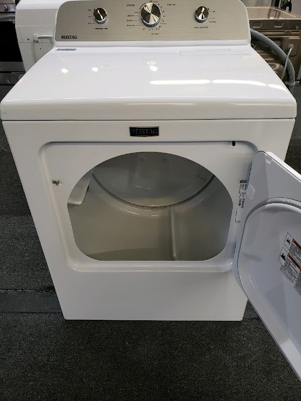 7.0 cu. ft. Vented Electric Dryer in White - display_model