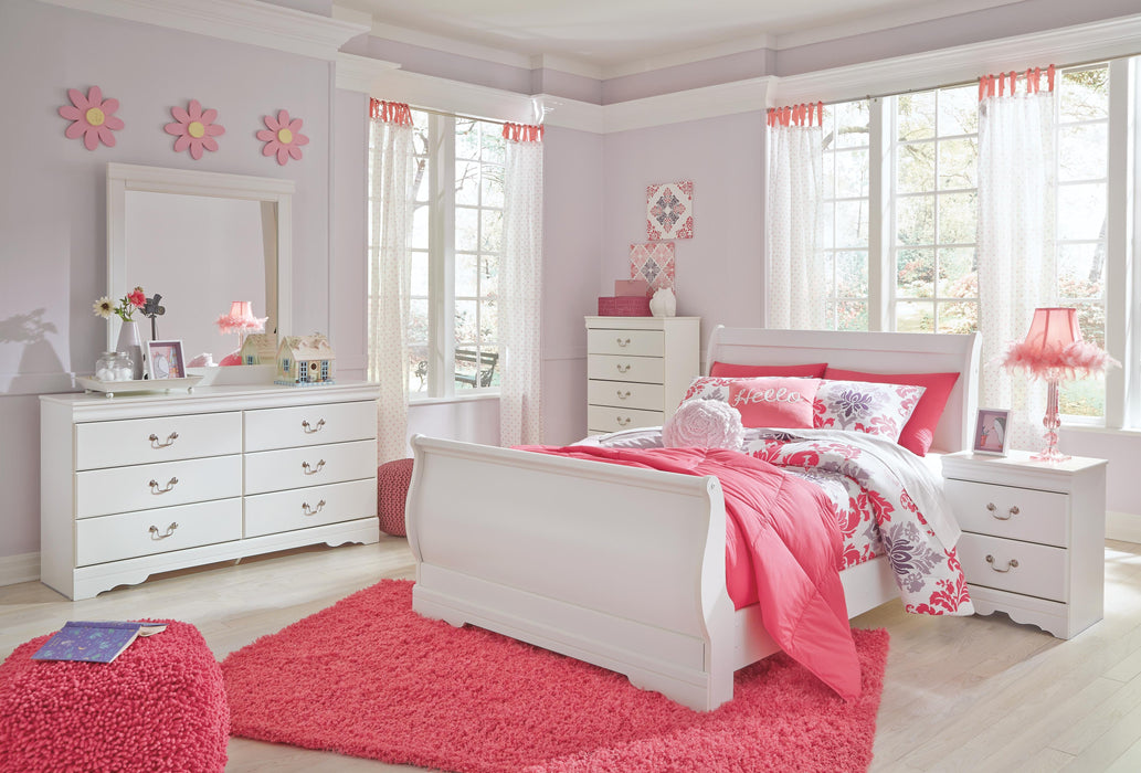 Anarasia White Anarasia Full Sleigh Bed