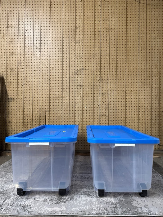 1 Pc only HART 200 Quart Latching Rolling Plastic Storage Bin Container,  ( One side cracked ) - open_box