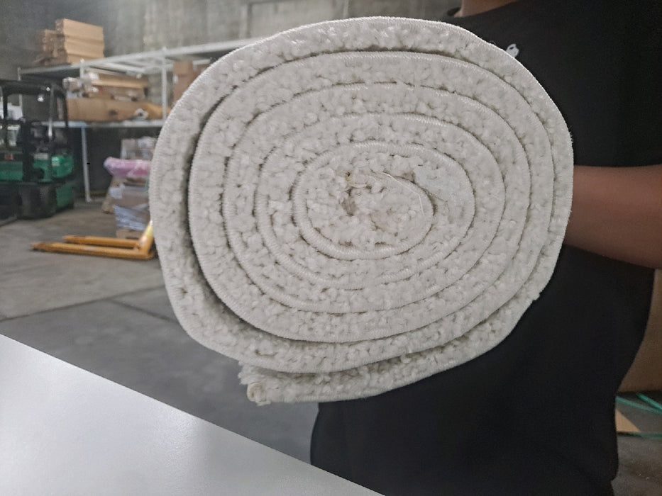 SAFAVIEH Florida Mason Bordered Shag Runner Rug, Cream, 2'3" x 7' - new