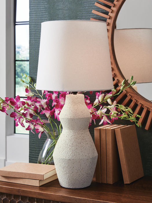 Dawthorne Cream Paper Table Lamp (1/CN)