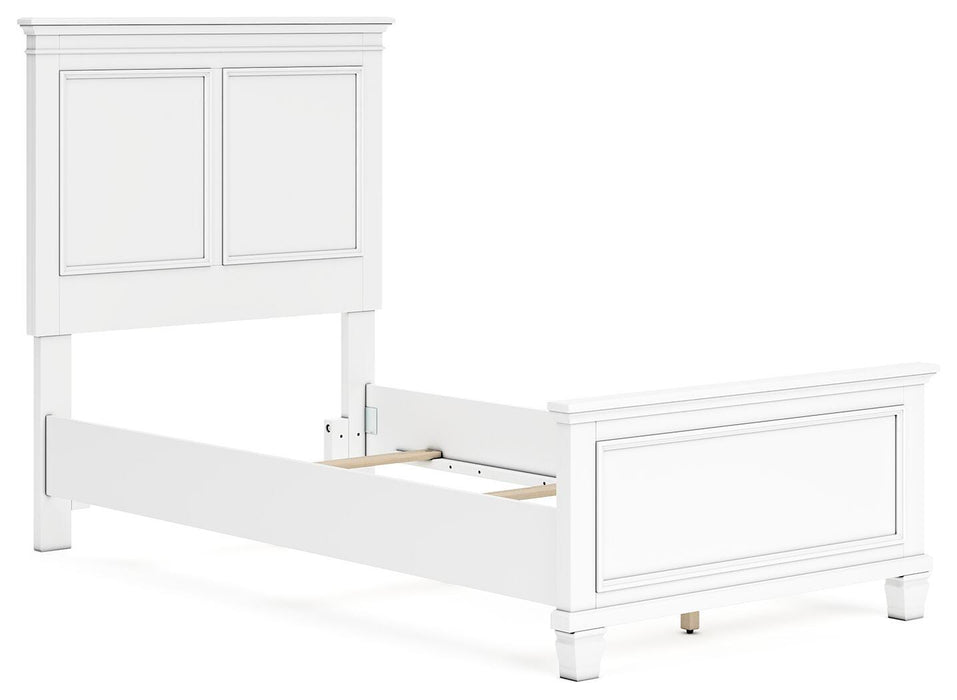 Fortman White Fortman Twin Panel Bed