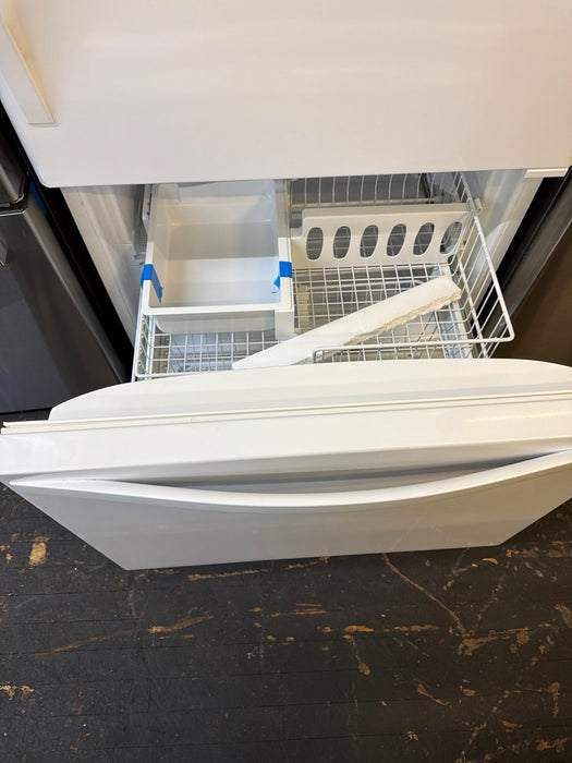 Whirlpool - 22 Cu. Ft. Bottom-Freezer Refrigerator with SpillGuard Glass Shelves - White - display_model