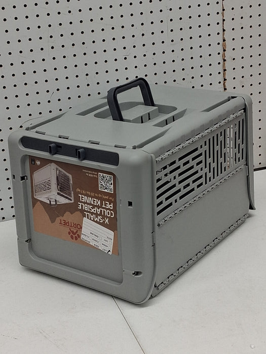 Sport Pet Designs 19-Inch Collapsible Plastic Dog Kennel, Portable Folding Pet Carrier for Small Dogs and Pets up to 20 lbs, Gray, XS - new