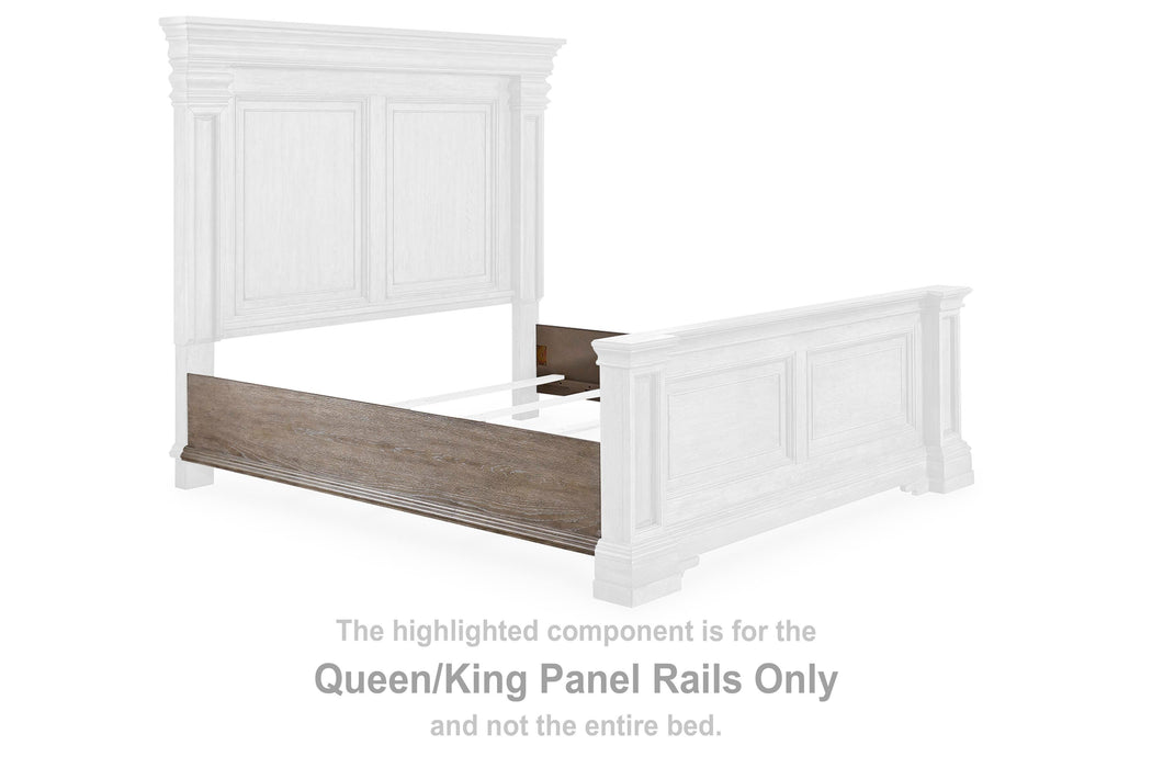 Blairhurst Light Grayish Brown Queen/King Panel Rails