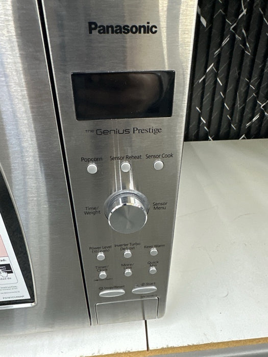 Panasonic NN-SD987SA - 1250 watts 2.2 Cu. Ft. Full-Size Microwave - Stainless Steel - new