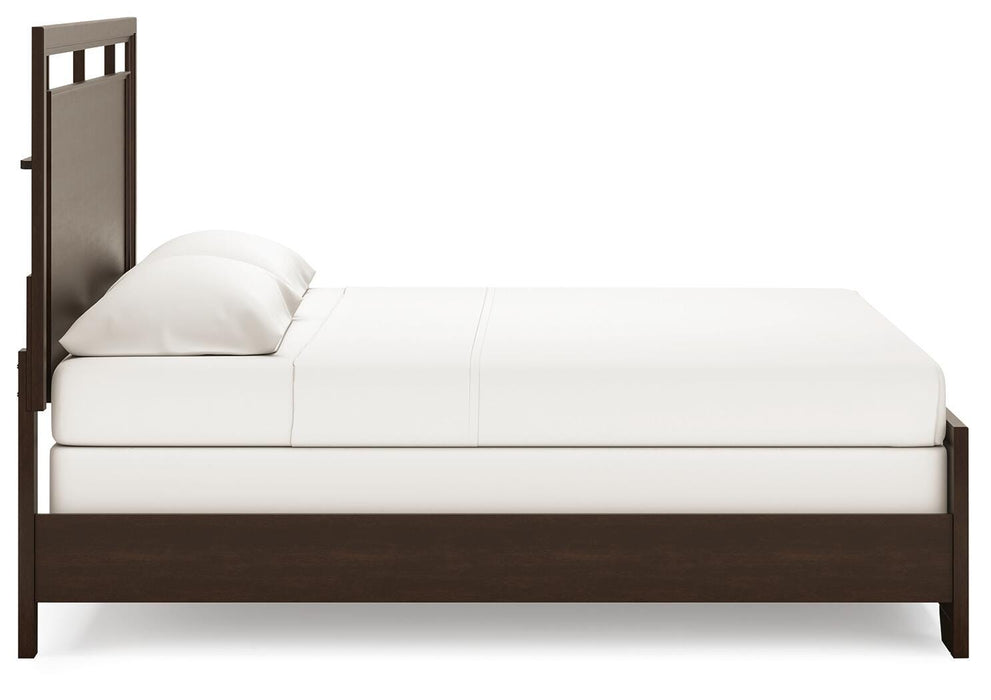 Covetown Dark Brown Covetown King Panel Bed