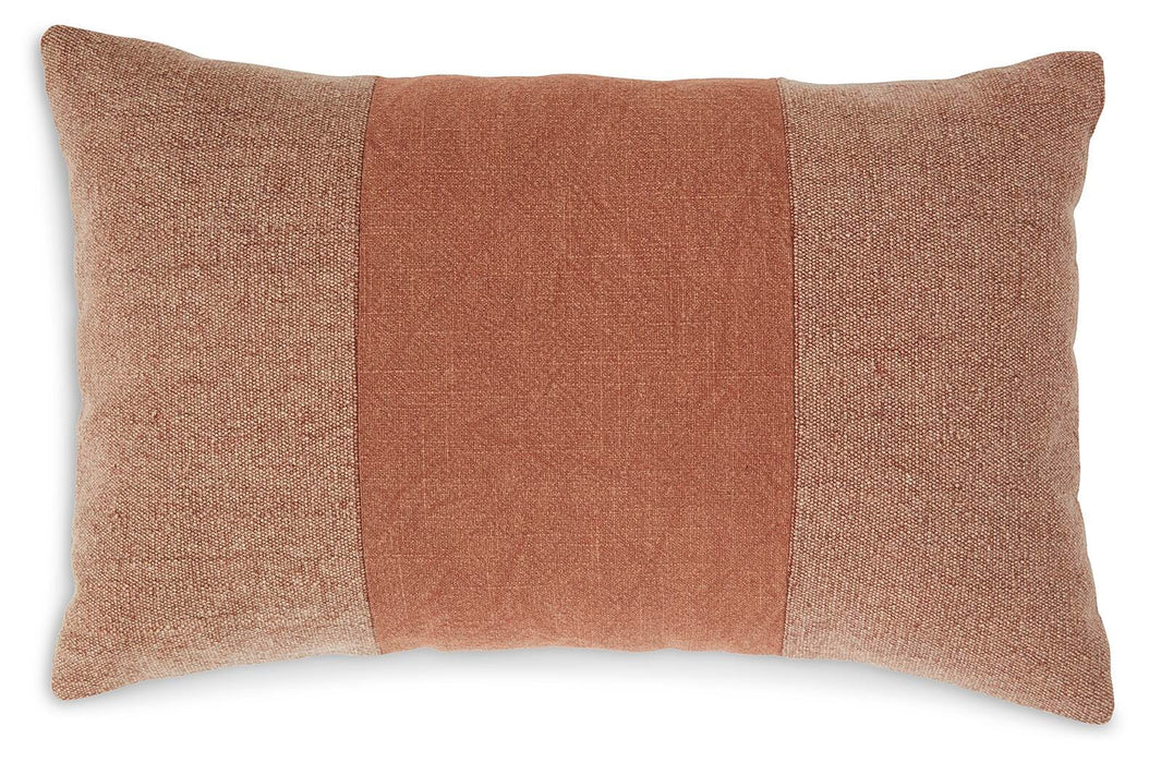 Dovinton Spice Pillow