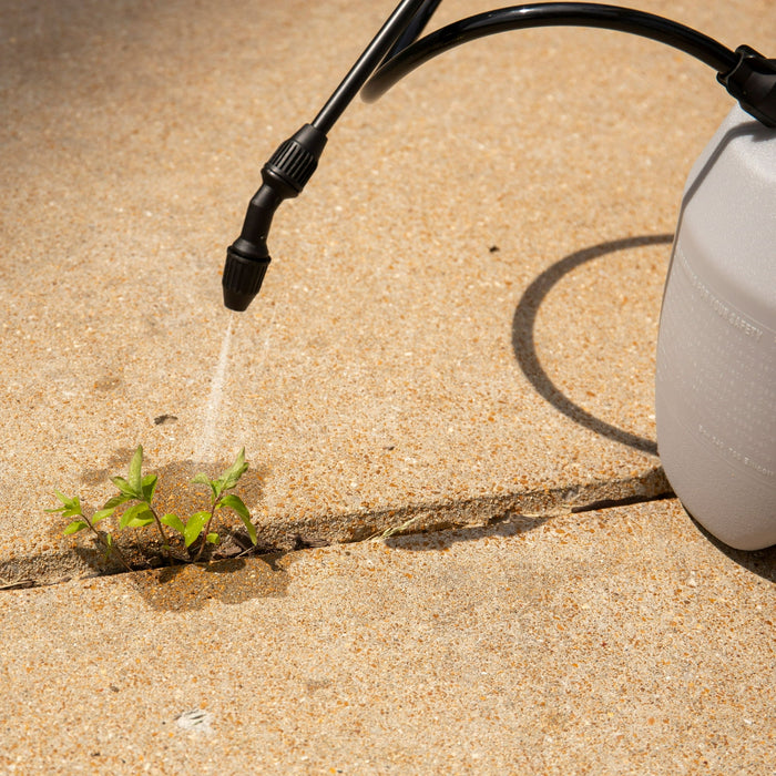 Spectracide Weed & Grass Killer Concentrate, Use on Patios, Walkways and Driveways, 40 oz. - new