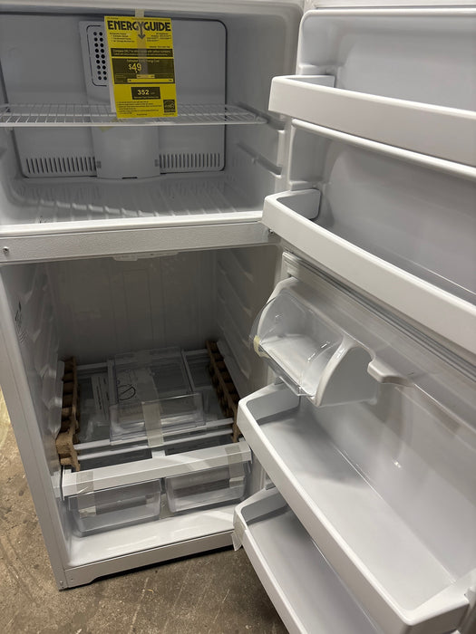 GE - 16.6 Cu. Ft. Top-Freezer Refrigerator with Edge-to-Edge Glass Shelves - White - open_box
