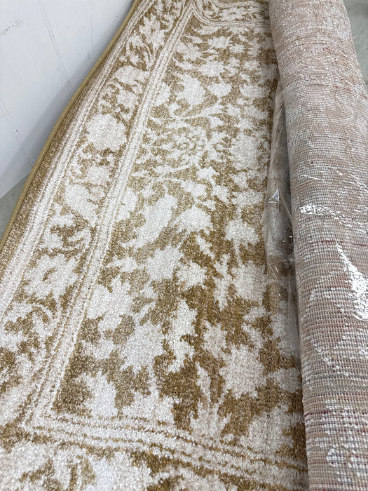 My Texas House Estelle 5'3" x 7' Gold White Floral Indoor Area Rug - new