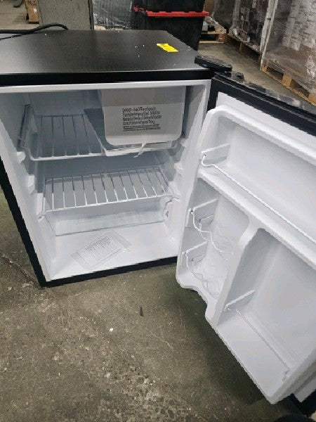 Galanz 2.7 Cu ft Single Door Mini Fridge, Black, Estar, New, Width 19.13" - open_box