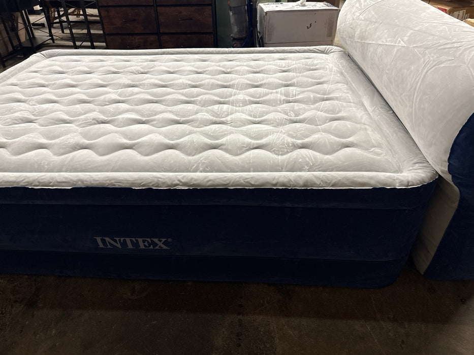 Intex Headboard 18" Queen Dura-Beam Deluxe Raised Air Bed Mattress with Built-in Pump - use_like_new