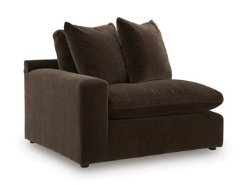Maxton Heights Bittersweet Living Room Collection