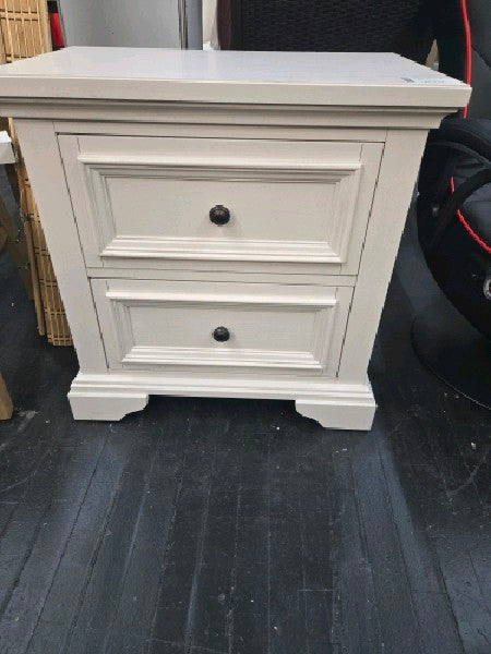 JUSTINE NIGHTSTAND - new