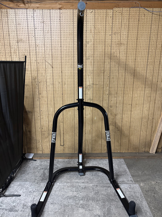 Everlast Heavy Bag Stand Boxing MMA Equipment, 100 Pound Capacity, Black - open_box