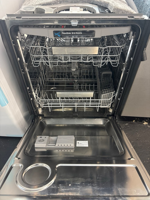 Samsung - 24" AutoRelease Dry Smart Built-In Stainless Steel Tub Dishwasher with 3rd Rack, Linear Wash, 39dBA - Black stainless steel - use_like_new