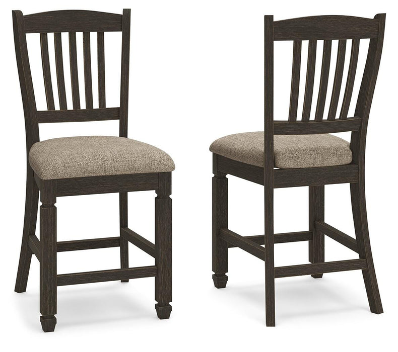 Tyler Creek Black/Grayish Brown Dining Collection