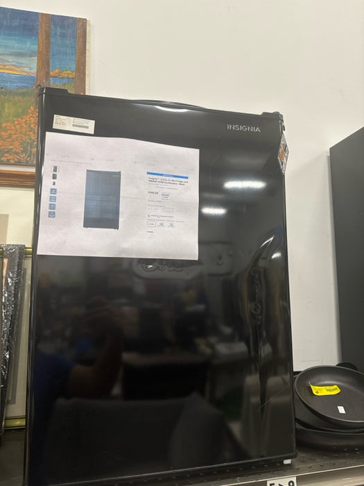 Insignia™ - 3.3 Cu. Ft. Mini Fridge with ENERGY STAR Certification - Black - display_model