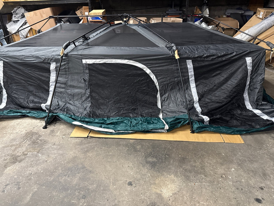 Member's Mark 12-Person Instant Cabin Tent with LED Lighting - new
