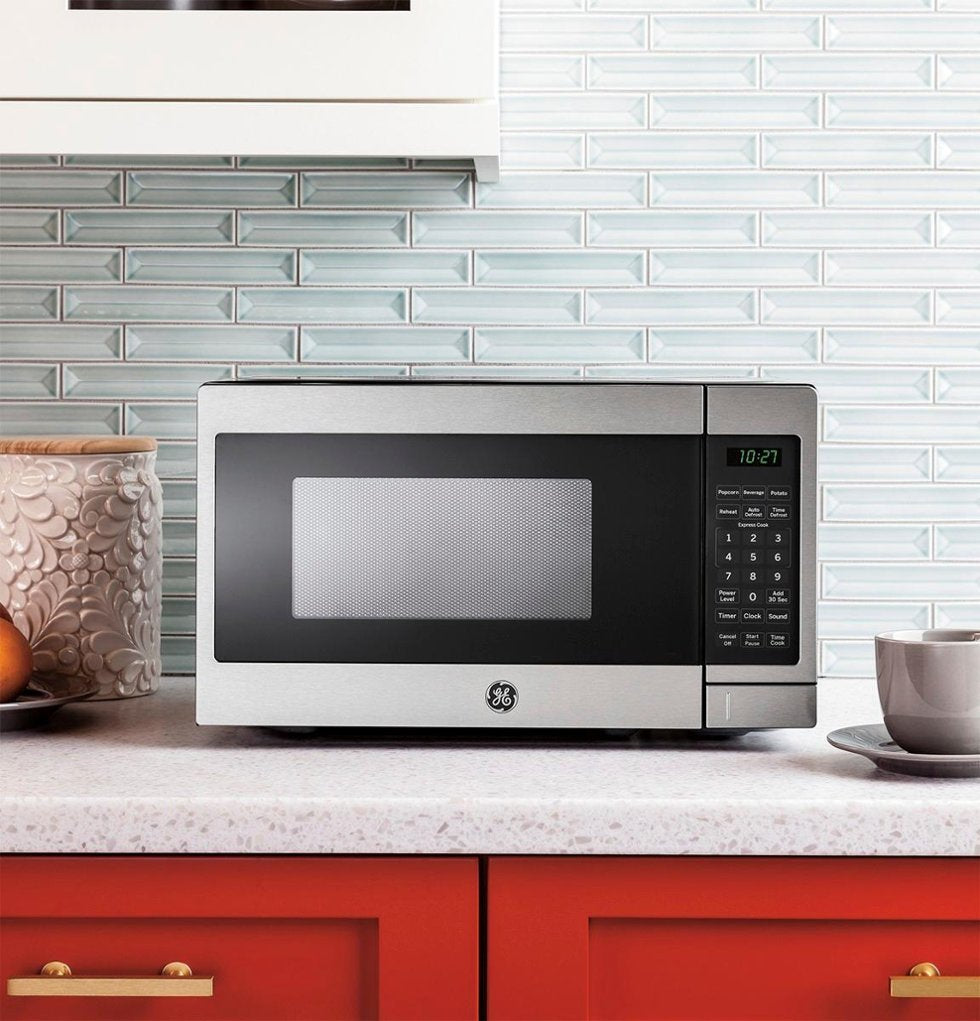 0.7 cu. ft. Small Countertop Microwave in Stainless Steel - use_like_new