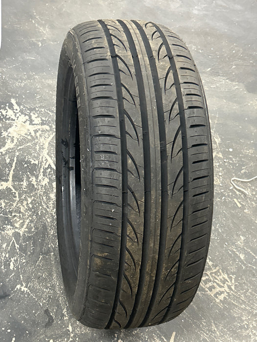 Lionhart LH-503 All Season 225/55R17 101W Passenger Tire - open_box