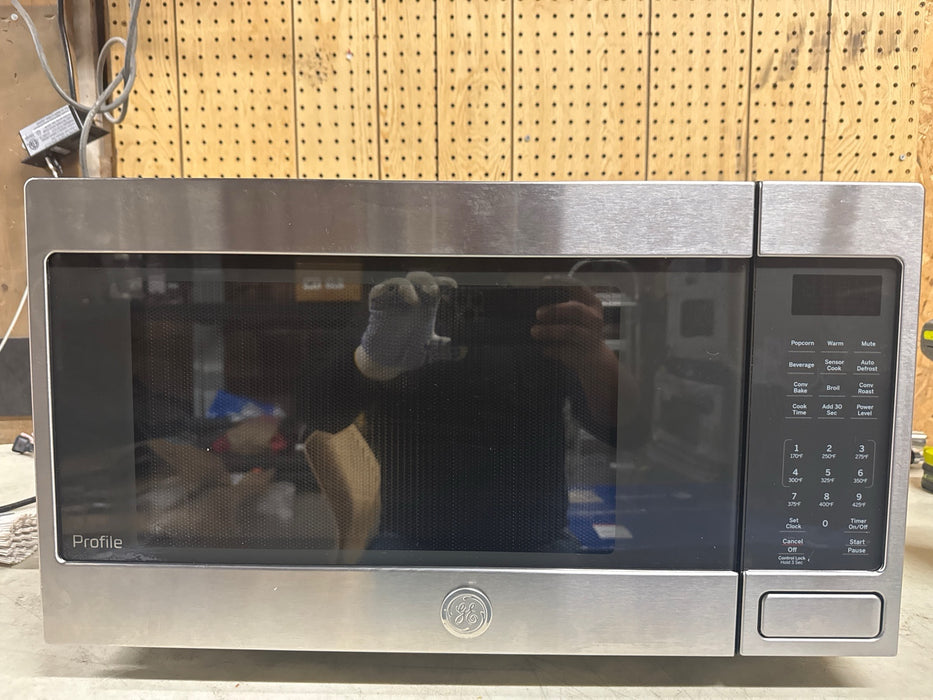 GE Profile PEB9159SJSS 22" Countertop Convection/Microwave Oven with 1.5 cu. ft. Capacity in Stainless Steel - use_like_new
